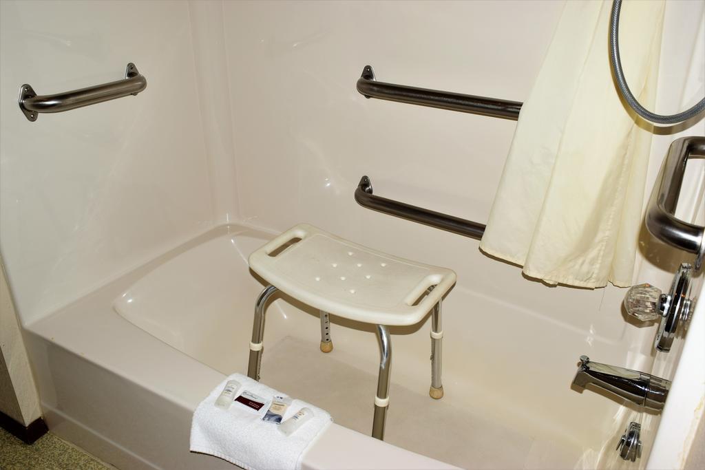Country Inn Libby 외부 사진