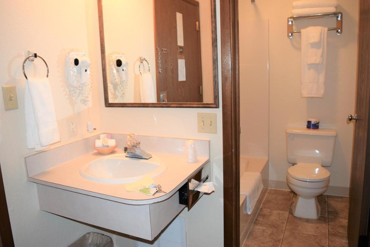 Country Inn Libby 외부 사진